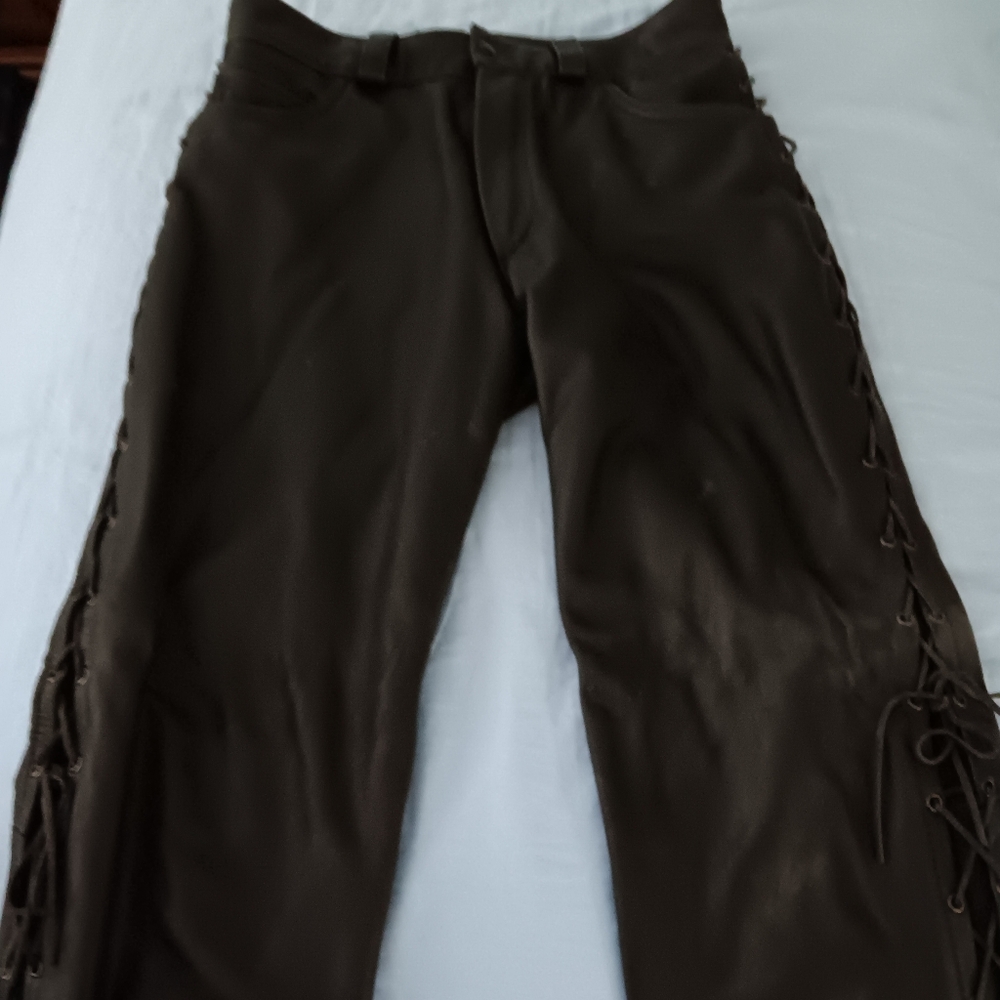 Mens leather pants made by US made leather, size 34x34 color: black.